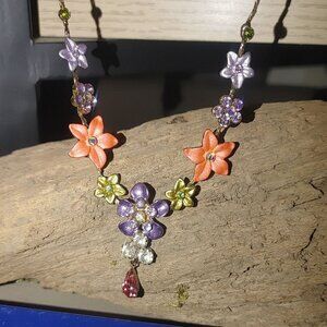 Strawbridges Flowers Floral Necklace Crystal Gemstone Teardrop Pendant Gold tone